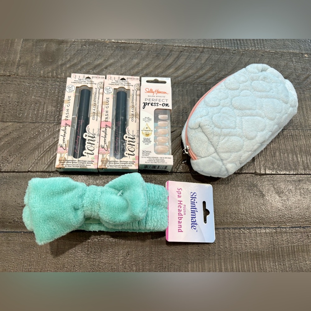 Beauty Bundle – Cosmetic Bag, Nails, Lash Glue & Spa Headband